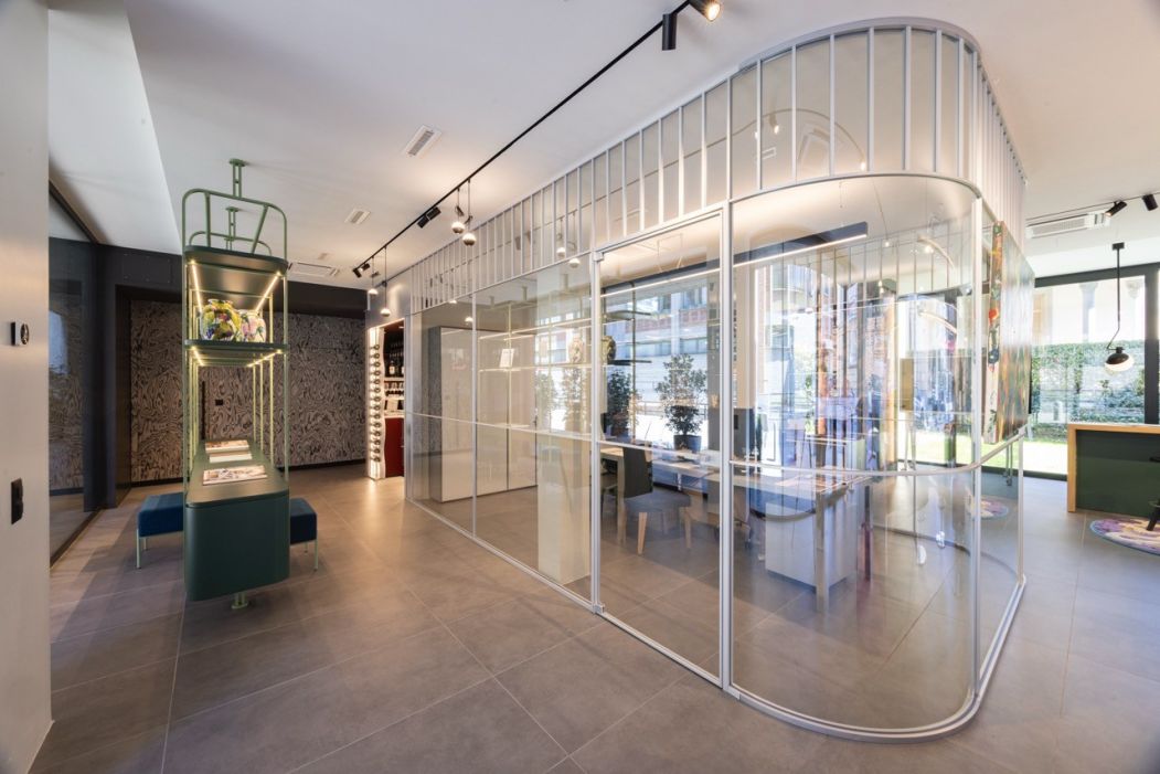 Wonderland Lugano : Parete Ufficio