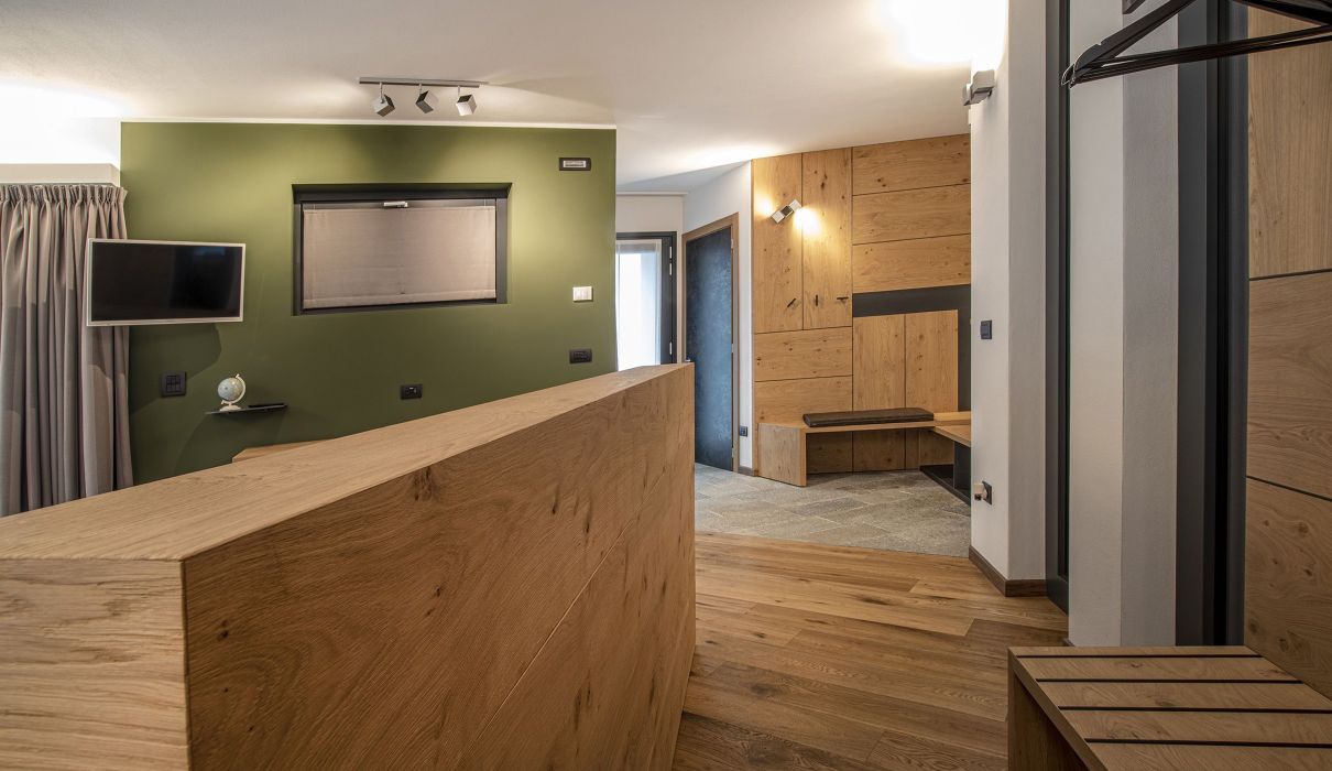 Arredamenti su misura in legno per hotel
