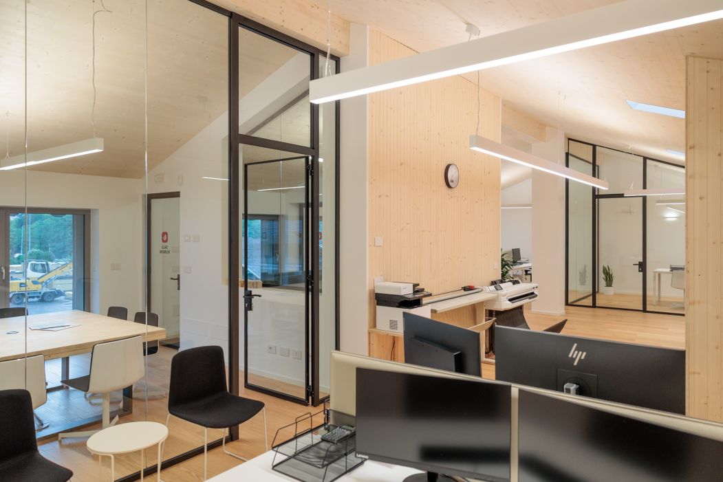 Custom office design: co-working space